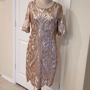 Gianni Bini Gold sequined Dress! This Dress Is Stunning! Figure flattering!